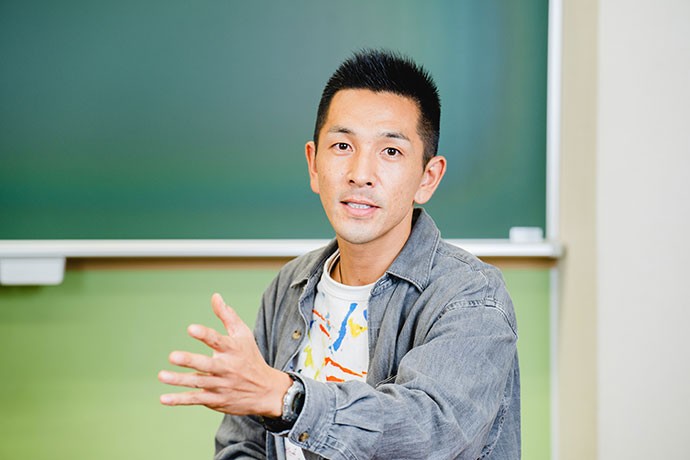 不登校の子どもたちの「とがった力」を引き出す 授業は「パーティー」「農業」「ディスカッション」!?