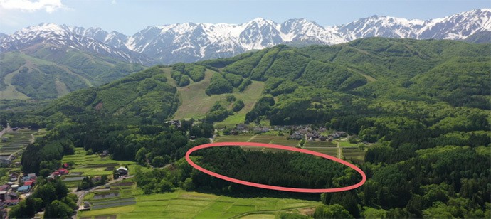 学校建設予定地=同財団提供