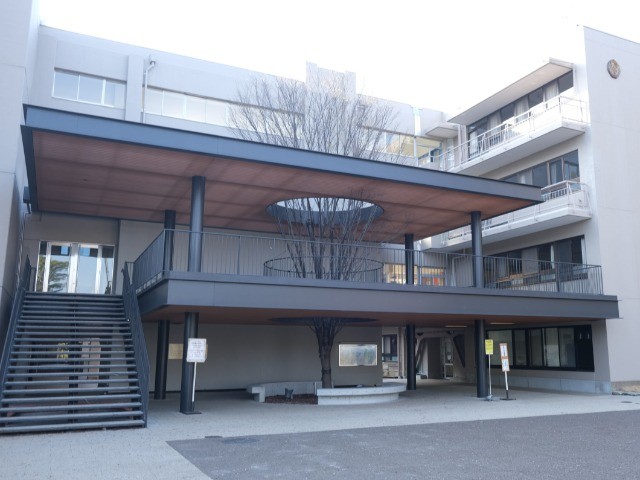 Main Image