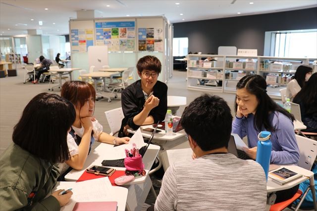 「共創基礎プロジェクト」の授業風景