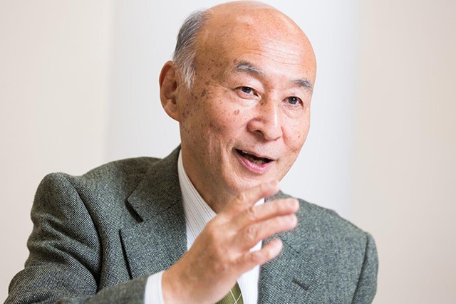 鈴木眞理学部長