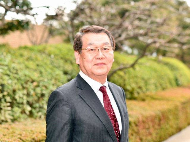 小泉たち