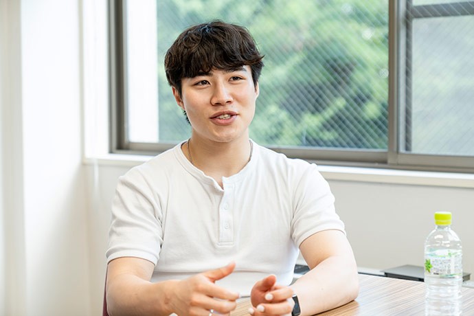徳山太一さんは、いまの自分でいられる外資系企業に就職する予定。ボディービルの大会で優勝するのも目標の一つだ(写真/楠本 涼)