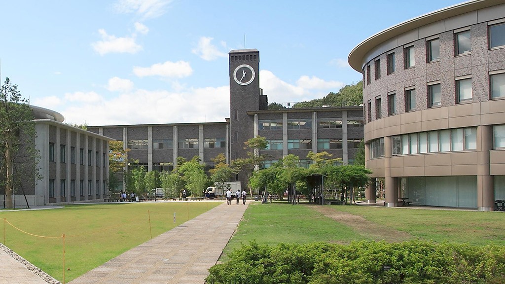 赤本　法政、同志社、明治、青山学院、駒澤、國學院、立正、立命館、新潟、埼玉 赤本 法政、同志社、明治、青山学院、駒澤、國學院、立正