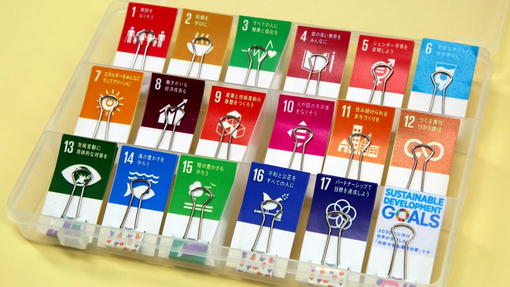 新聞でsdgsを学んでみよう 付箋を使って思考を 見える化 わが子と学ぶsdgs 朝日新聞edua